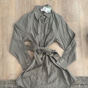 H&M Gray Collared Shirt